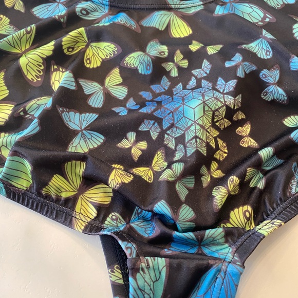 Nike girls butterfly swimsuit size large. - Picture 7 of 12